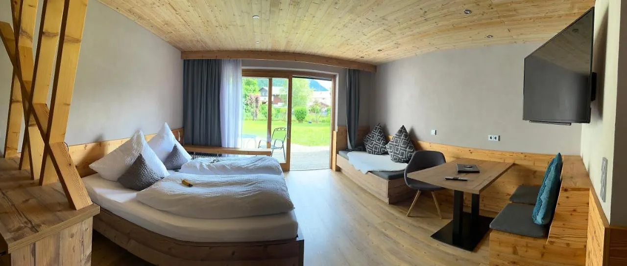 Gaestehaus Edlhuber Mittenwald