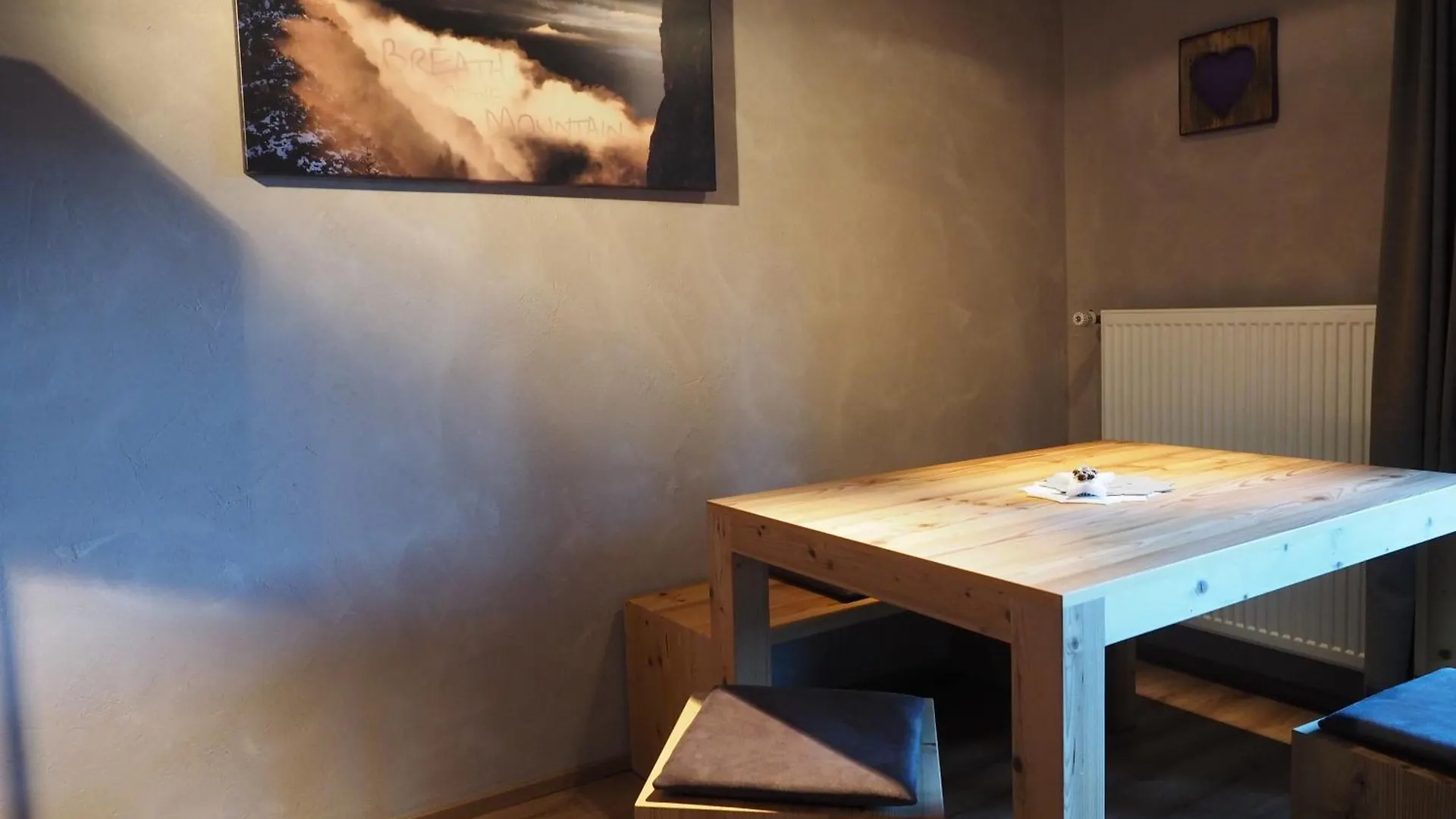 Bed & Breakfast Gaestehaus Edlhuber Mittenwald