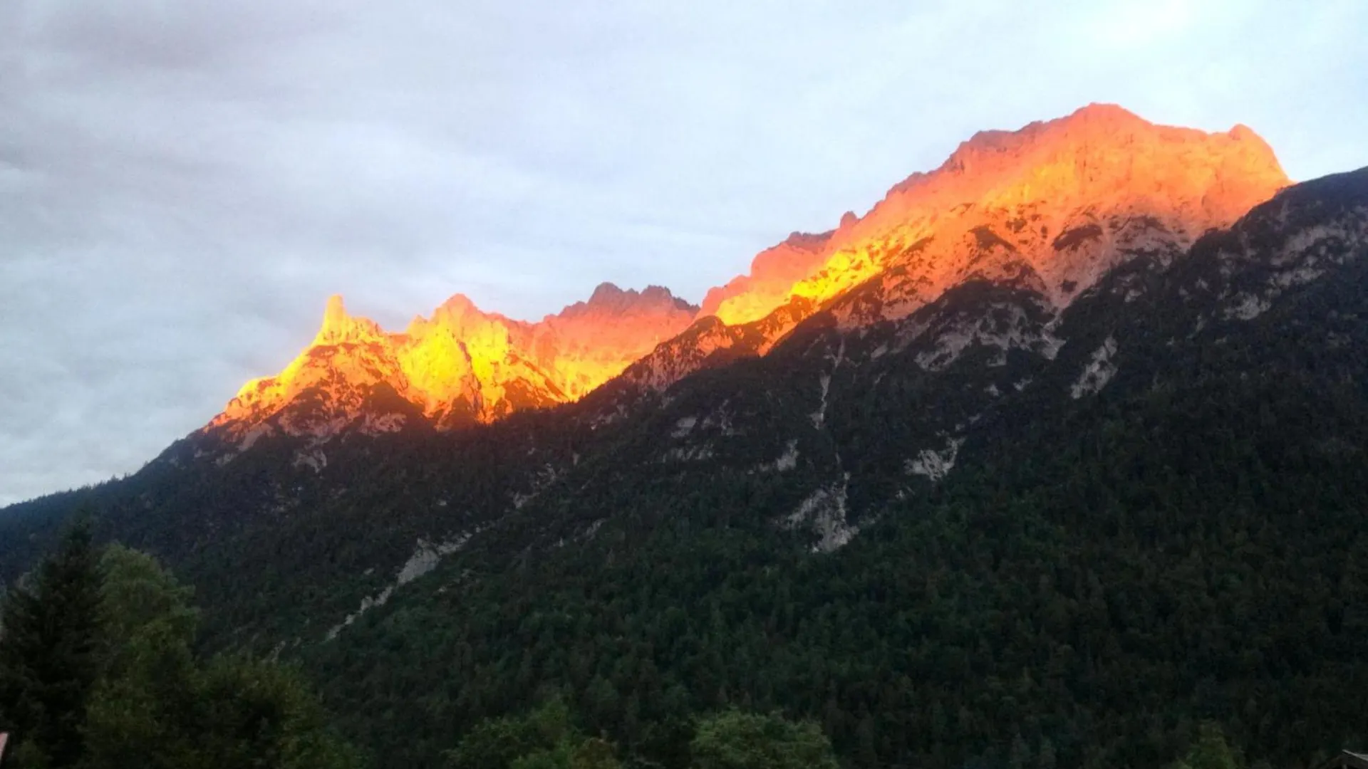 Gaestehaus Edlhuber Mittenwald
