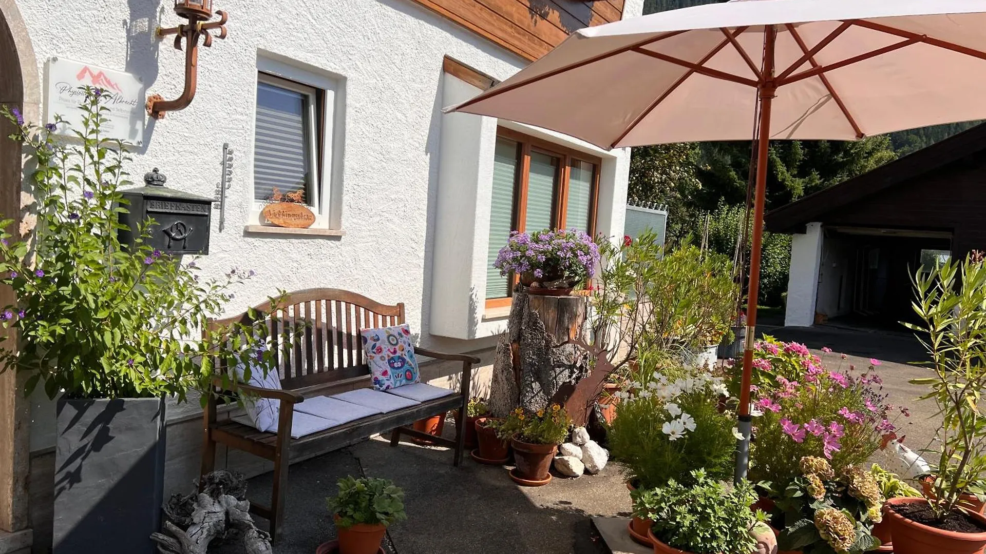 Gaestehaus Edlhuber Mittenwald Germany