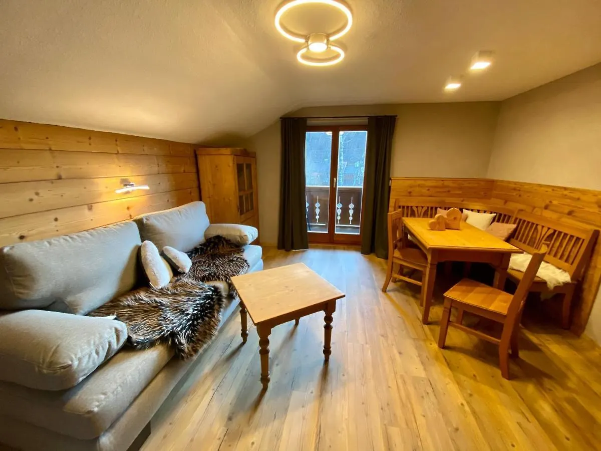 Gaestehaus Edlhuber Mittenwald